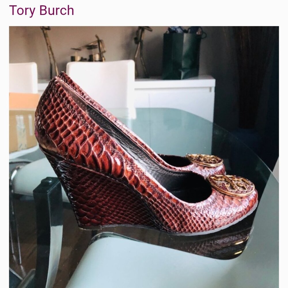 Gorgeous Tory Burch Wedge - Picture 6 of 6
